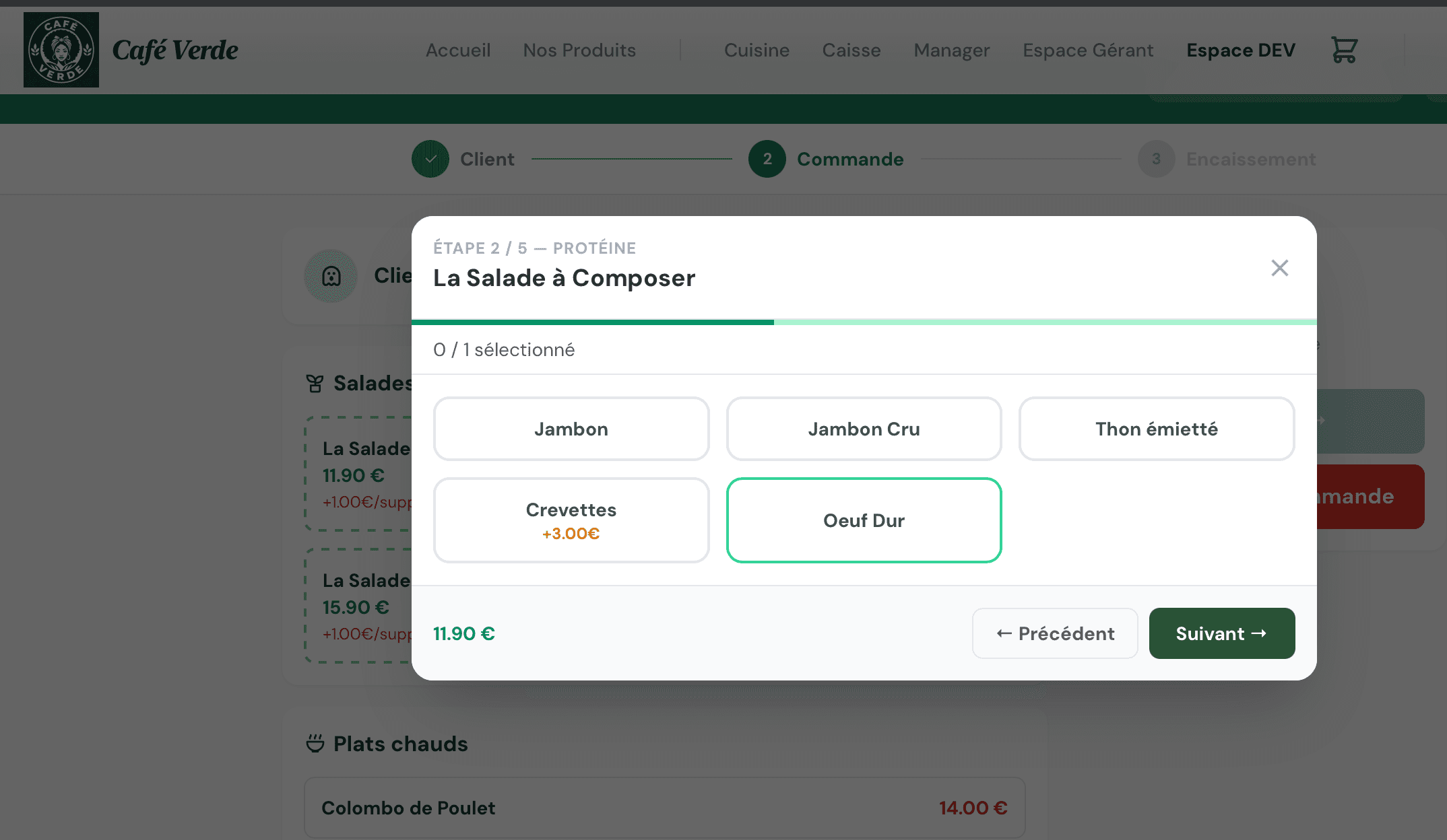 Caisse — étape de composition : le wizard guide la sélection base, protéine, garniture et sauce, en appliquant les limites propres à chaque formule.